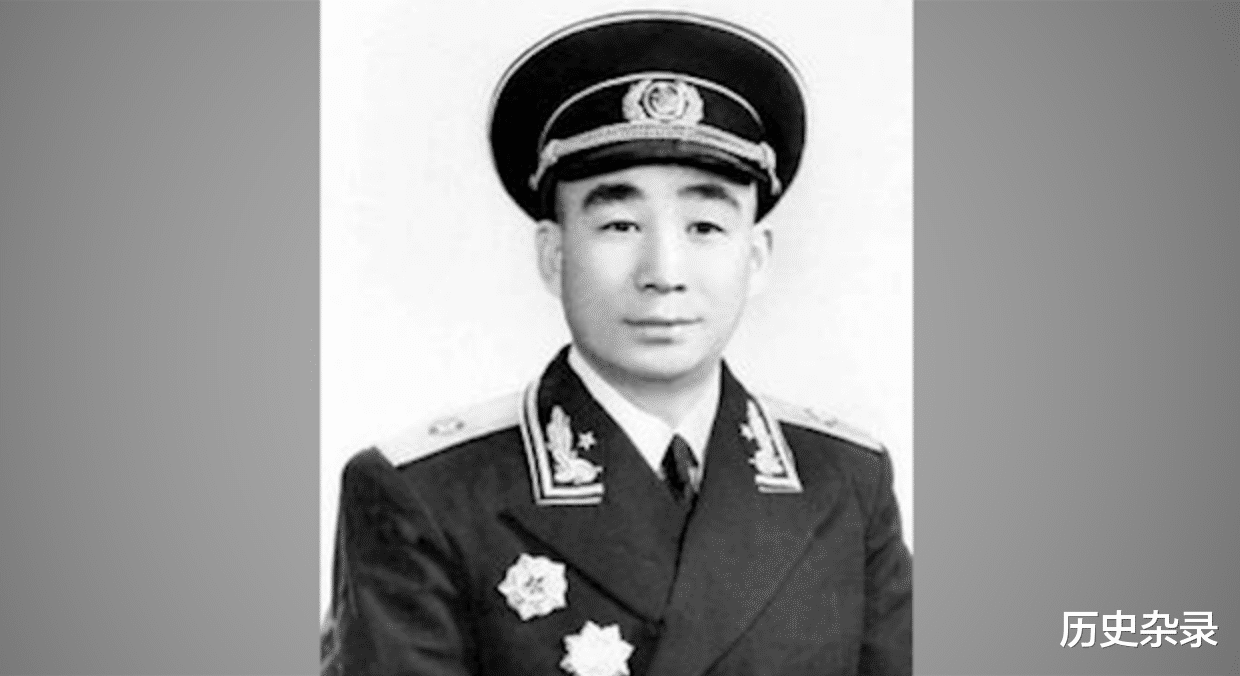 |开国少将建国后回乡,却发现童养媳并未改嫁,等了他一辈子