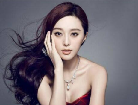 #范冰冰#你知道被罚8亿后的豪门范冰冰，如今状况怎么样了？