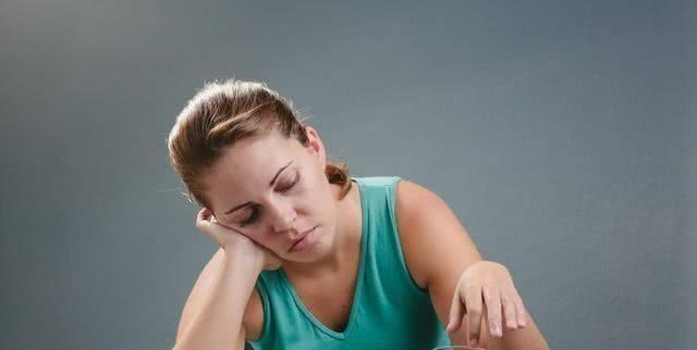 脾胃|女性进入衰老，2处会变大，2处会变小，若没有，恭喜身体还很年轻