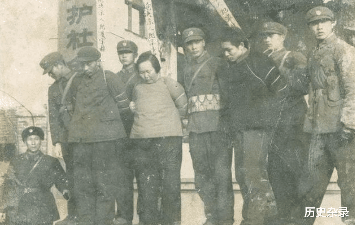 |她是臭名昭著的女贪官，爱财还喜“男色”，她的结局如何？