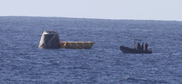 『伊隆·马斯克』火箭喷嘴有裂纹，马斯克叫来工程师，剪掉六英寸