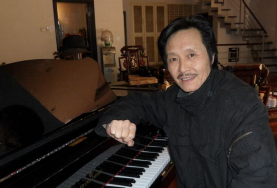 云朵|云朵不再隐瞒，坦言与刀郎的另一种关系，难怪会住在刀郎家6年