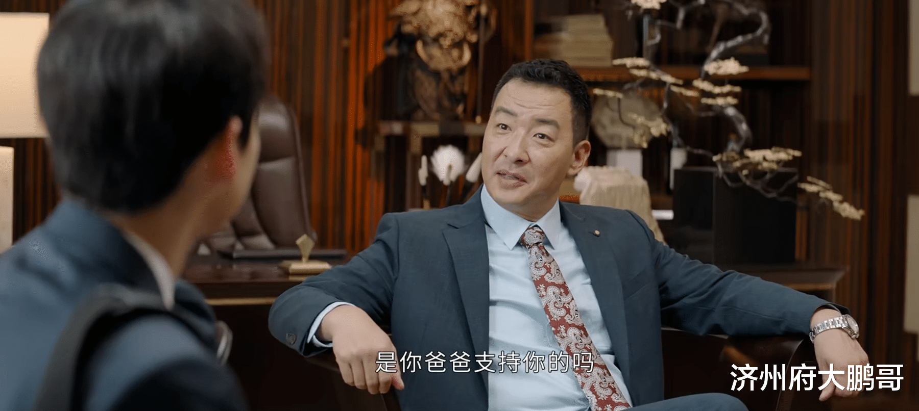 孙弈秋|魔鬼隐藏在细节里，《平凡的荣耀》里的这些细节，你看出来了吗？