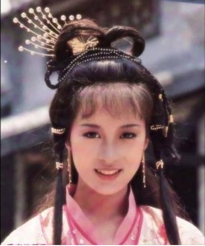 『毁容』女星戴良纯遭前夫毁容，再嫁日本丈夫被前任残杀，今不知所踪