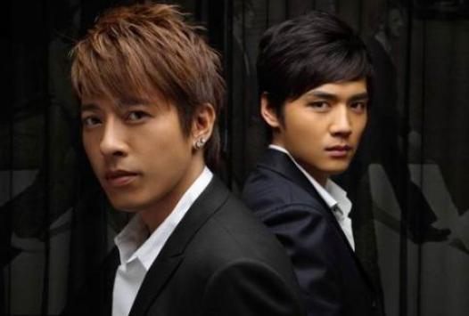 令狐冲|他是\最帅令狐冲\，怕变老与妻子26年不吃肉不生子，如今成这样