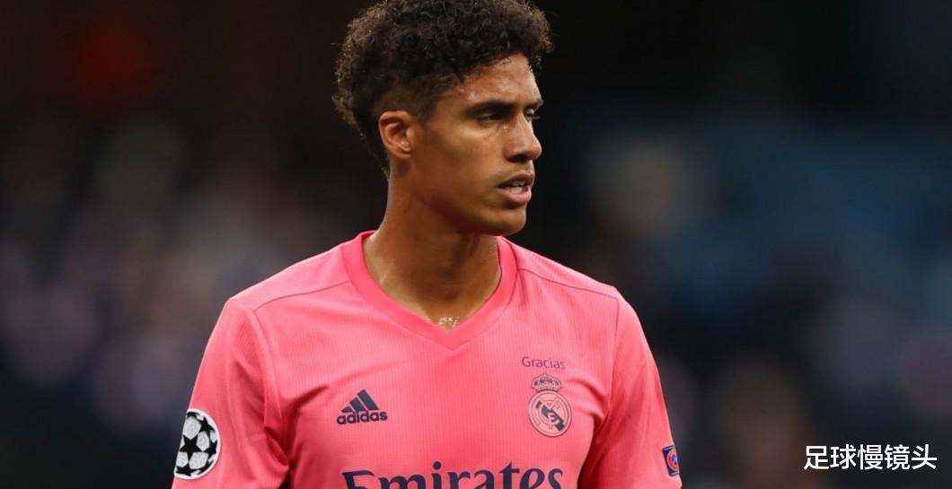 皇家马德里|皇马官博被围攻!球迷炮轰11.1亿豪门:老佛爷下课,齐达内买回C罗