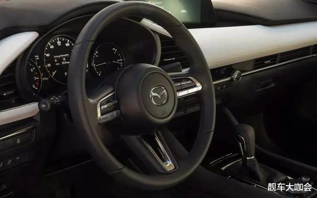 马自达3▲马自达3新车安排上了压燃发动机，销量能否起飞？