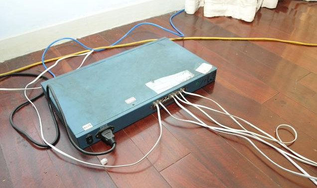 「路由器」为何用户宁愿花钱买路由器，也不用运营商的光猫WiFi，原因有三点