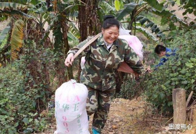 『清华大学』这位母亲有87个孩子，教出11个清华9个北大，小儿子已为人民牺牲