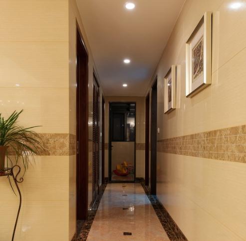 『』为什么坚持不要全屋贴瓷砖?太多人不听劝,入住半年毁房,太坑