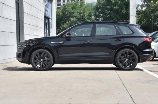 大众途锐|大众途锐优惠11.1万，依然低调，空气悬架+纯进口，比奥迪Q7香