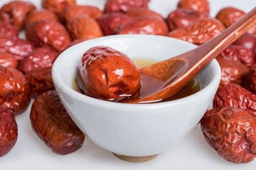 【肝脏】常吃4种食物,会导致肝变“硬”,三种食物天然护肝,不容错过