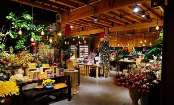 丽江|中国又一景点被吐槽,游客:别说吃饭,就是厕所都上不起