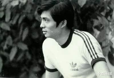 [中国男排]54岁男排传奇汪嘉伟：退役后迎娶将军女儿，做跨国石油生意身家早已过亿