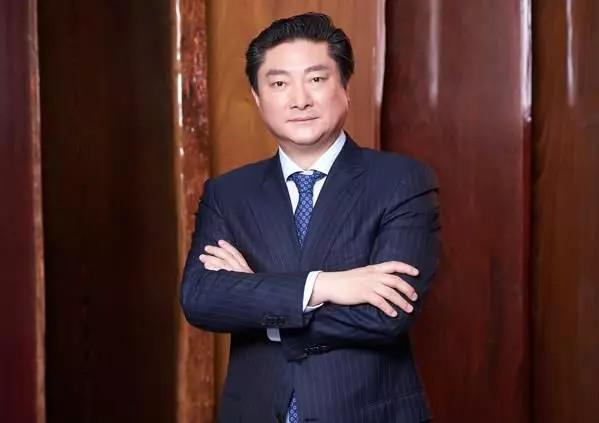 上市公司@兄弟权力相争落幕？上市公司董事长突然离世