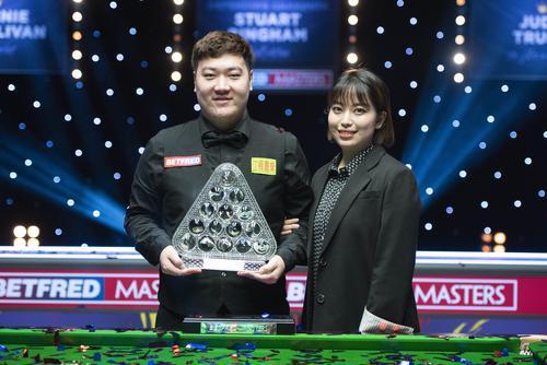 羊城派 【体坛锐评】颜丙涛夺得的这座斯诺克大师赛冠军，含金量几何？