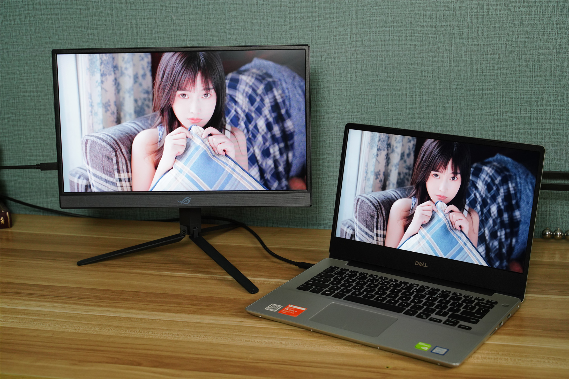|全球首款240Hz+3ms电竞便携显示器,ROG XG17AHP评测
