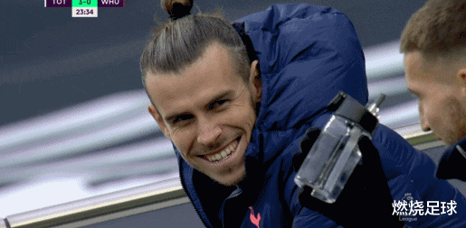 英超|灾难性首秀！贝尔回归英超首战惨遭嘲讽，2表情说明一切