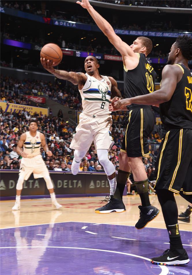 『湖人队』二换二？詹姆斯终联手一阵后卫，网友：冠军真没悬念了