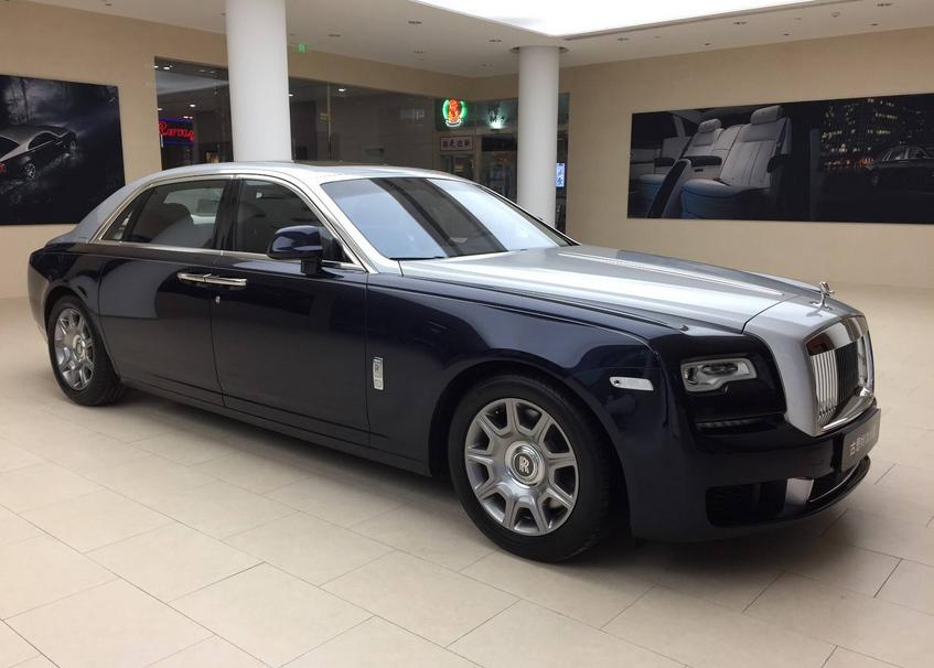 吉利帝豪gl■600万劳斯莱斯被人晒萝卜，车主本想发怒，看见对方不敢吱声了