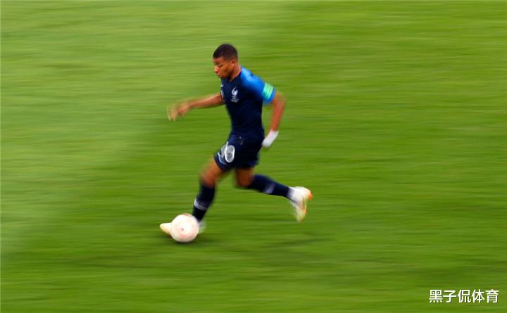 『奥巴梅扬』2020年足坛速度最快的5名球员，奥巴梅扬第3，第1速度高达36km/h