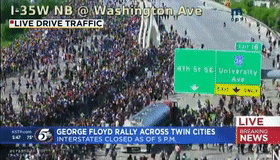 「」一片混乱！美国油罐车高速公路疾驰 冲撞抗议人群（动图）