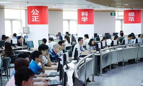 考试|你以为高考最紧张的是学生，其实最紧张的是老师，这是为何？