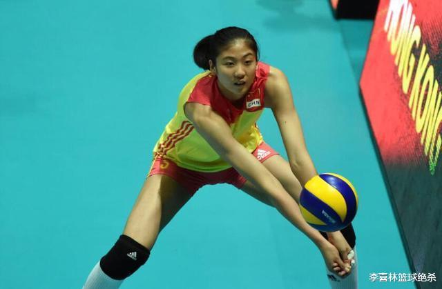 女排：扣高3米27比肩朱婷，女排21岁天才为何遭郎平弃用？1数据说明一切