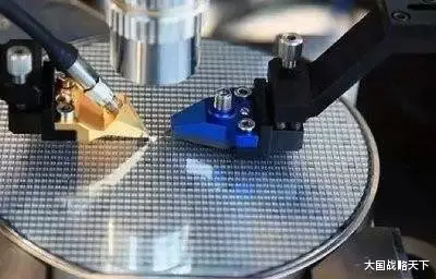 光刻机|坚决不卖给中国！荷兰反水，无限量供应光刻机，任老总看破猫腻！