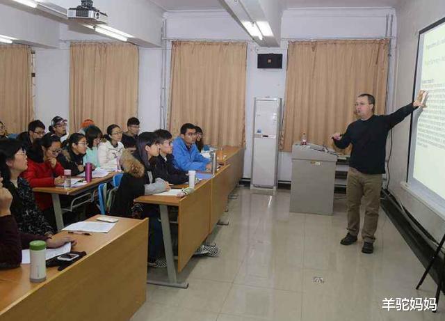 大学|拿到录取通知书后，父母高兴打开后却“哭了”，孩子最终选择复读