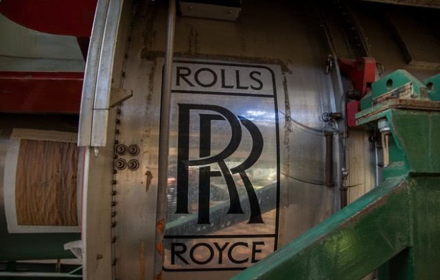 『轰炸机』绕地飞行80圈无需加油，首架核轰炸机威慑全球，美国都不敢击落