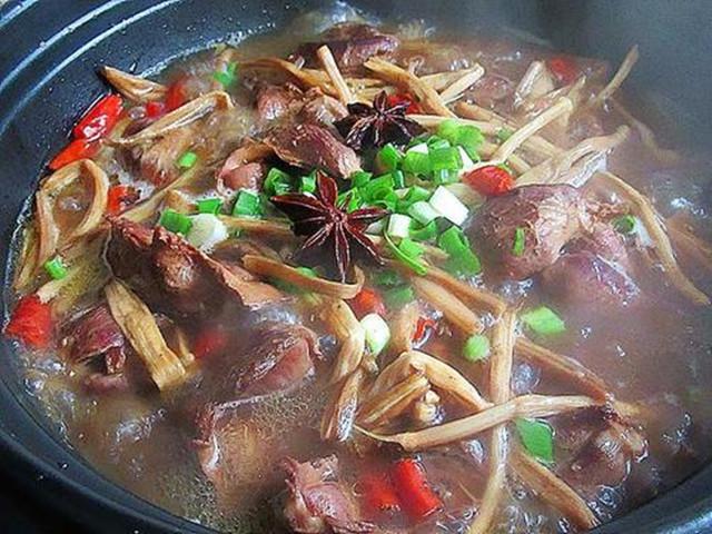 食材|无论炖“什么肉”都别放它，很多人都爱放，怪不得炖肉又腥又柴！