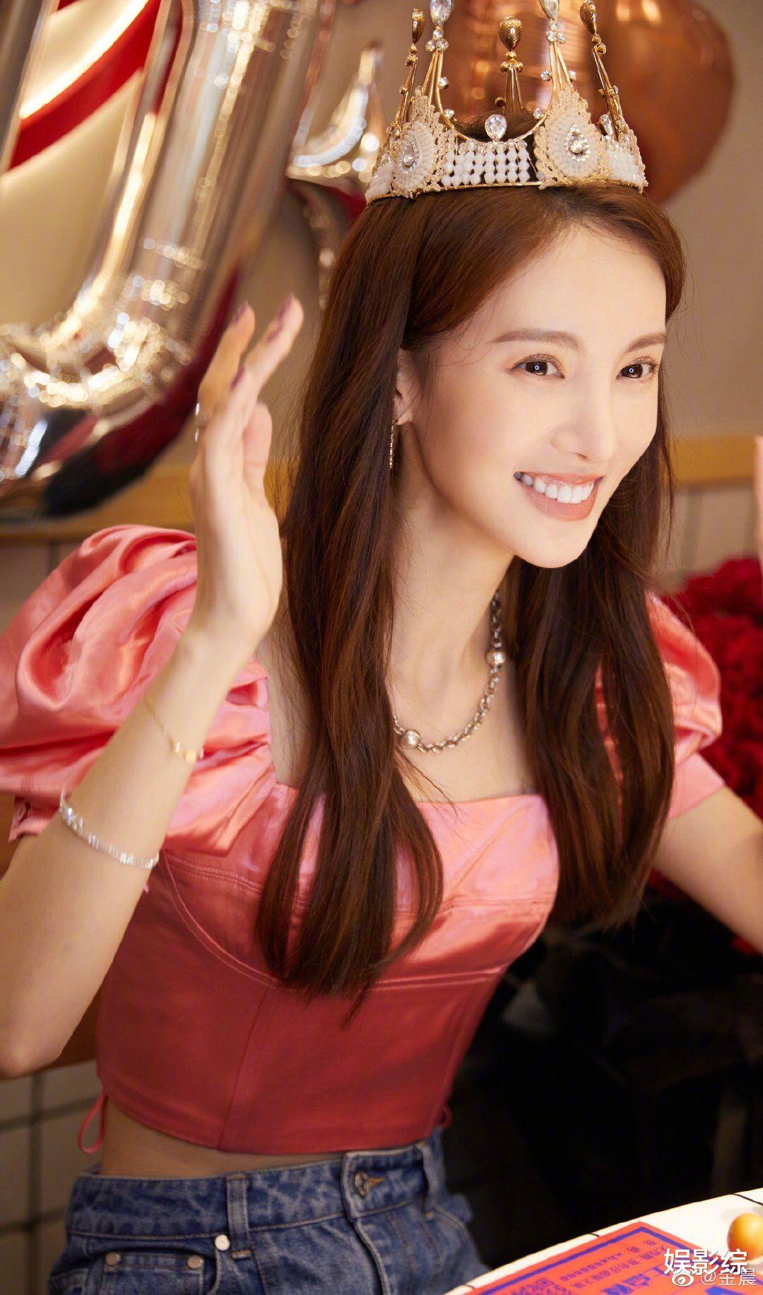 金晨|金晨放弃《大江大河》，也要参演的这部剧，看到搭档：糊了一半