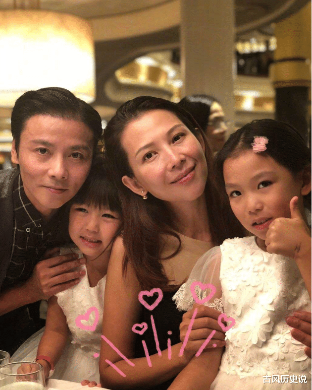 『林心如』17年前她因为钱离开吴奇隆,如今吴奇隆身家过亿,她过成这样