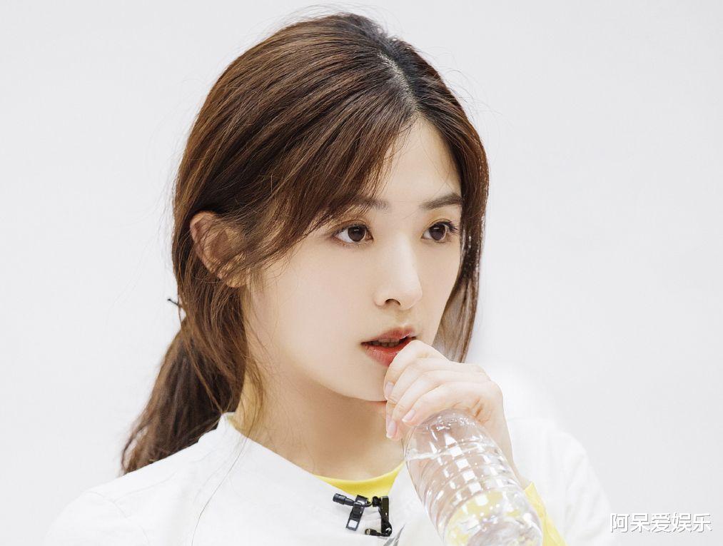 [张含韵]张含韵公投倒数第一 女团选秀现场没有男观众 这投票有何意义