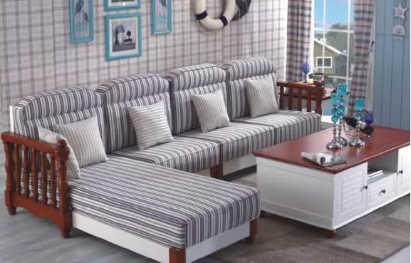 ：客厅不要买这种，难清洁，沙发一定要选择实用耐用的，舒服最重要，美观可以居二位。