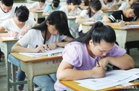 姐姐|双胞胎姐妹高考只差5分,竟是不同命运,10年后差了“一个世界”