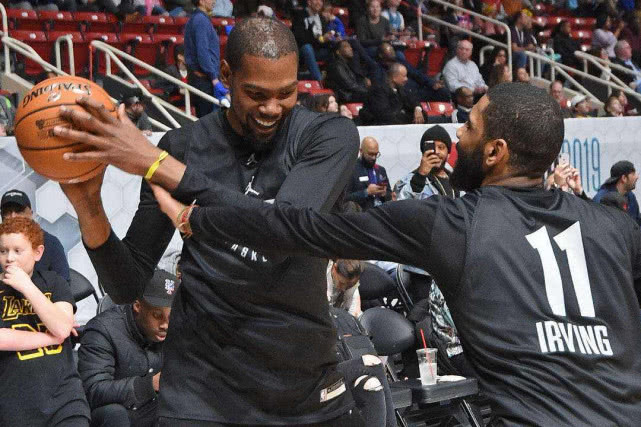 #凯文·杜兰特#疯狂一夜！杜兰特喜讯，NBA官宣重要决定，常规赛或迎新调整