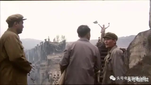 金刚川|战争片《金刚川》要炸！吴京被曝演炮兵，10月25日上映有重要原因