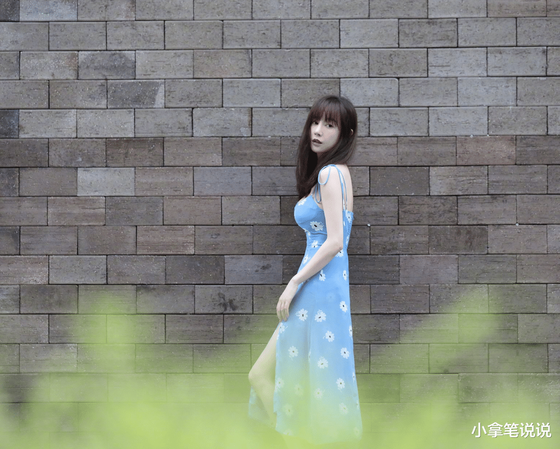 张檬：张檬小五官宣恋情后，高调秀恩爱，男友镜头下白到发光！