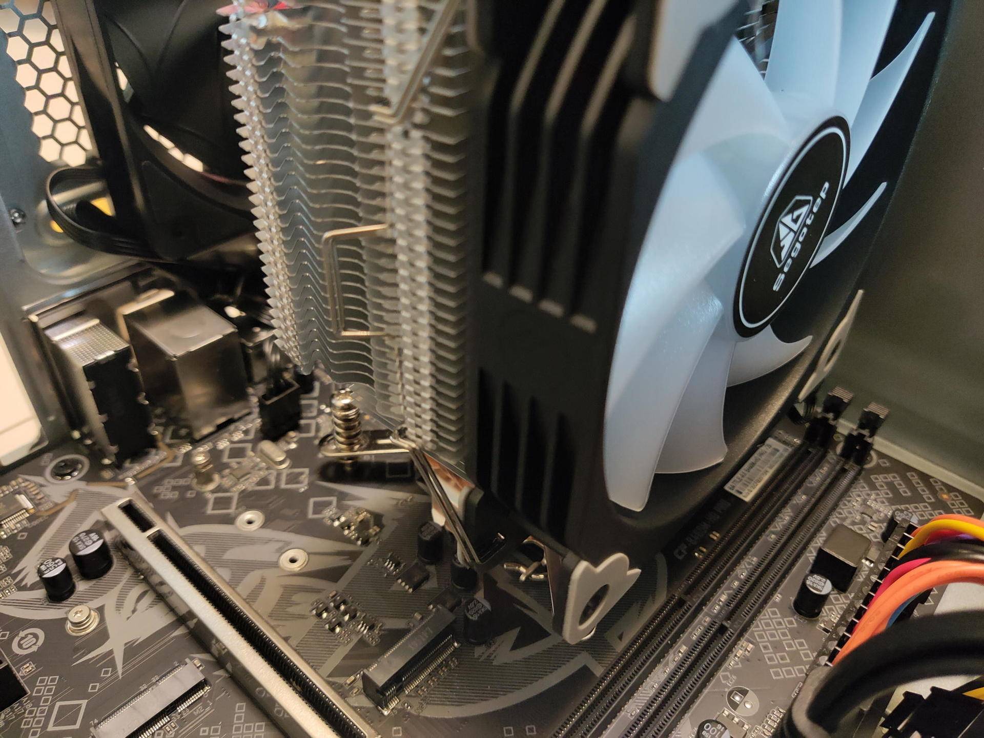 七彩虹|买一台整机有多难：七彩虹iGame M380拆给你看