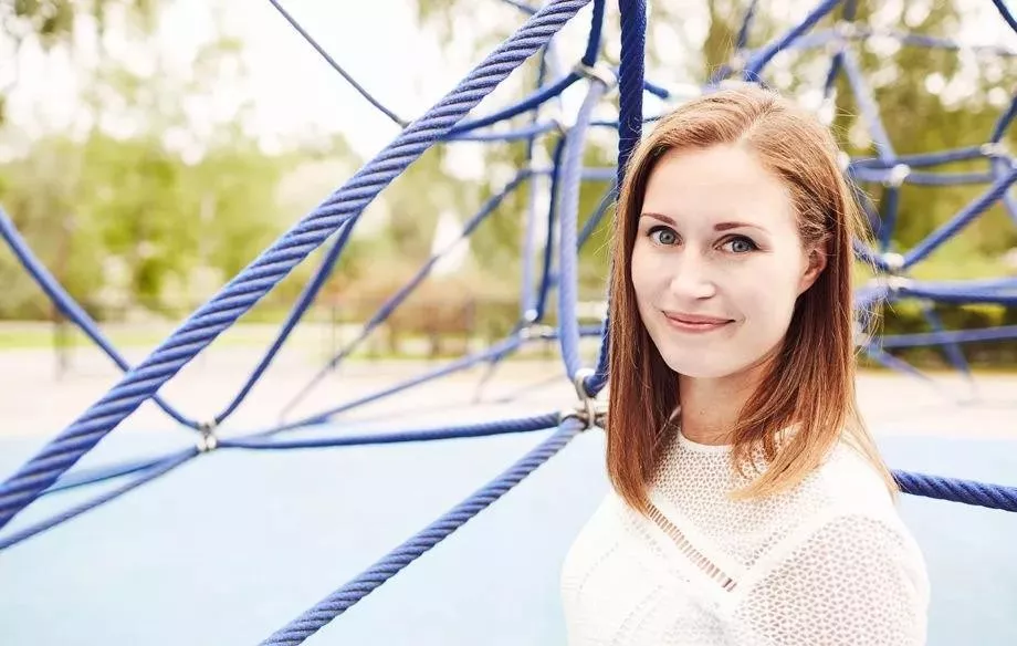 让世界惊艳的芬兰34岁女总理，到底什么来头？