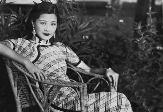 娱乐圈▲堪称“世纪葬礼”的七位巨星，最后一位警车为其开道，轰动全世界