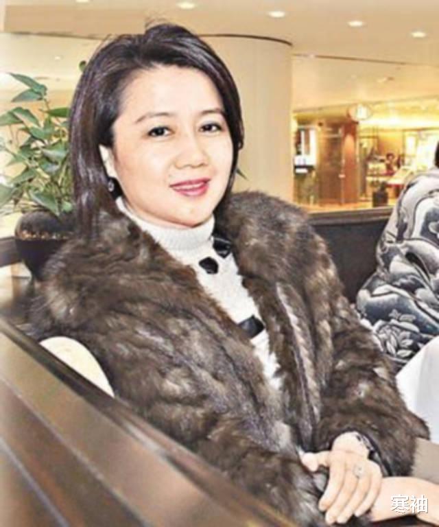 [梁安琪]因舞技出色被赌王看中，结婚后连生5胎稳定地位，晚年坐拥千亿！