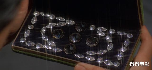 『元彪』1982年，元彪客串洪金宝电影，爱上了首次出镜就大胆演出的彭秀霞