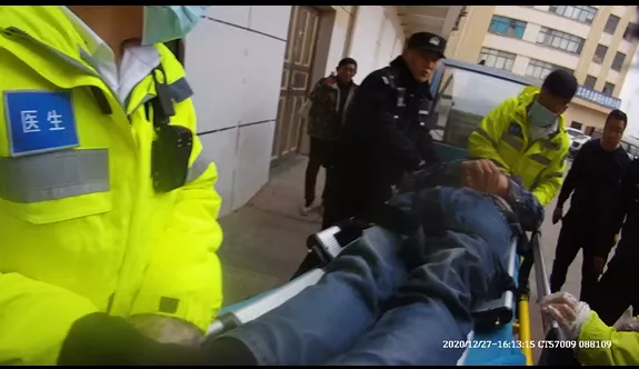义乌网 义乌一市民突发中风