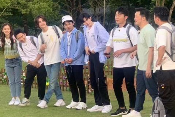 奔跑吧兄弟▲终于等到《跑男》泥潭大战,一细节被老粉吐槽,难怪收视率下滑