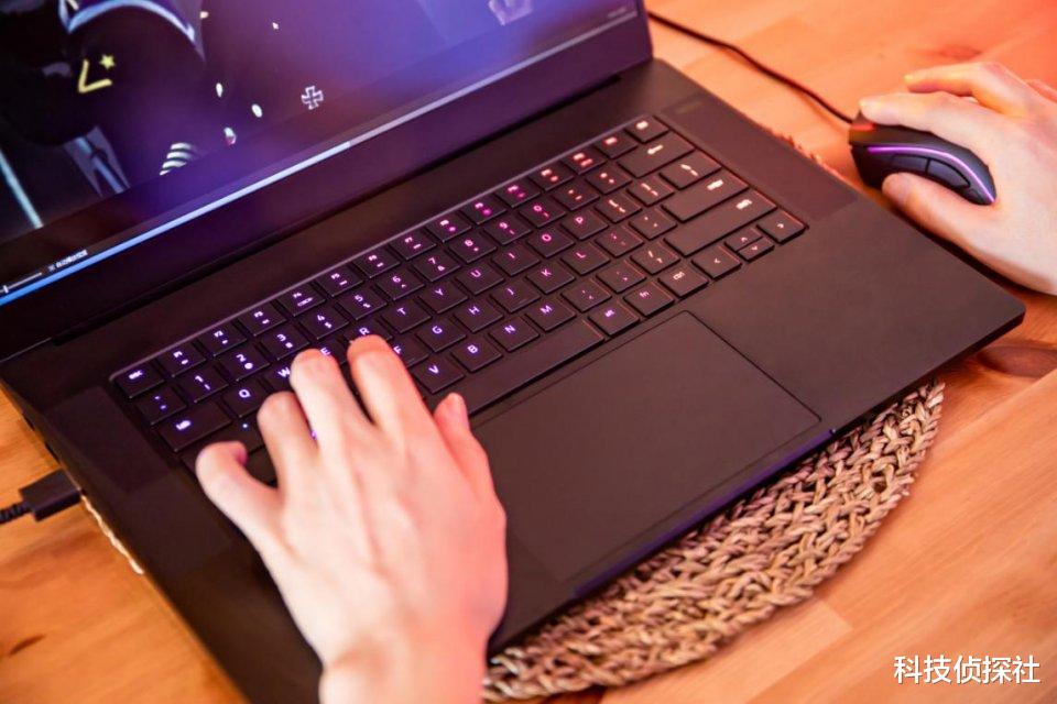 |绝不是花瓶,雷蛇灵刃15精英版火力全开