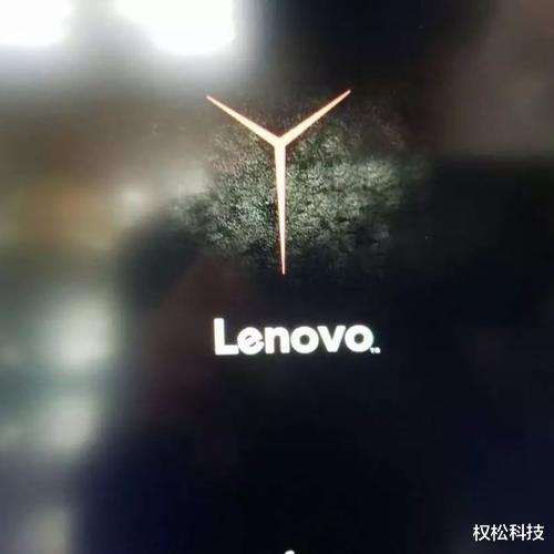 【联想】联想拯救者新机现身:后置三摄加全面屏,性价比出众!