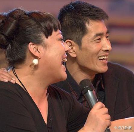 李菁菁|50岁李菁菁与小21岁老公高调秀恩爱，3任老公都是小鲜肉